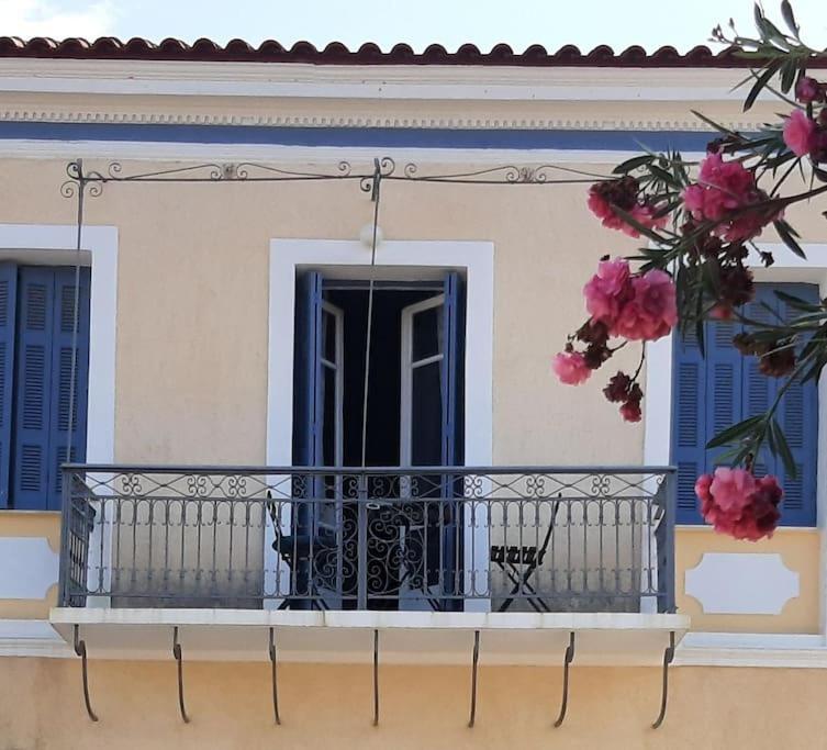 Traditional House At Koroni Near Beach Esterno foto