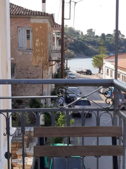 Traditional House At Koroni Near Beach Esterno foto