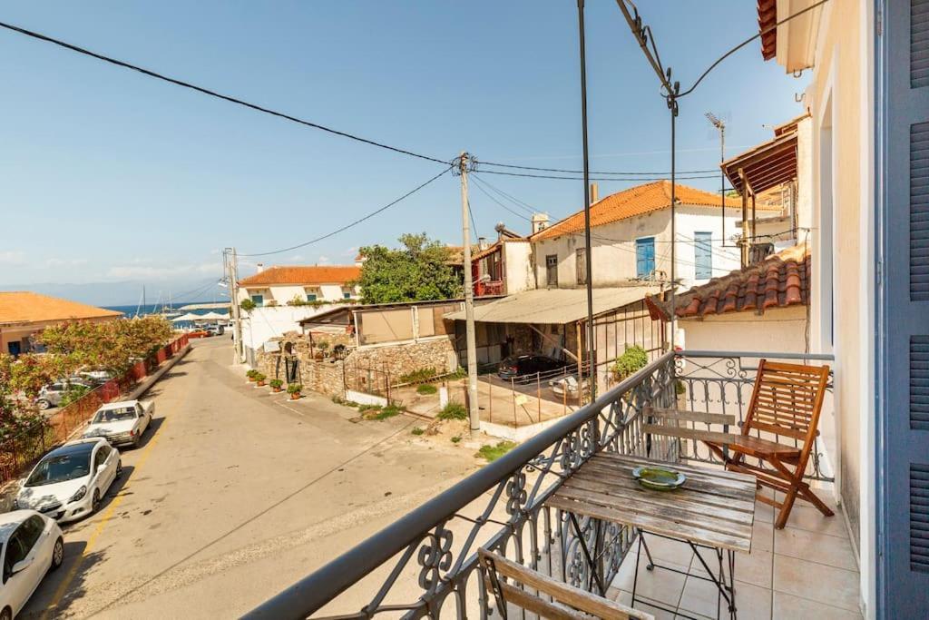 Traditional House At Koroni Near Beach Esterno foto